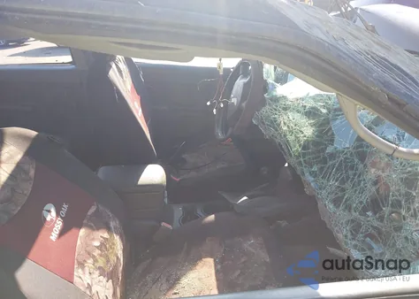 2004 Nissan Frontier Xe-V6 z USA, uszkodzony, nr VIN 1N6ED27YX4C426328